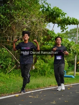 Runner Photo 2238180