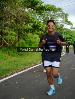 Runner Photo 2238285