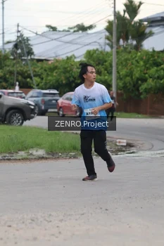 Runner Photo 2238333