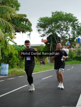 Runner Photo 2238354