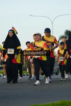 Runner Photo 2238395