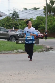 Runner Photo 2238402
