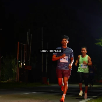 Runner Photo 2239345