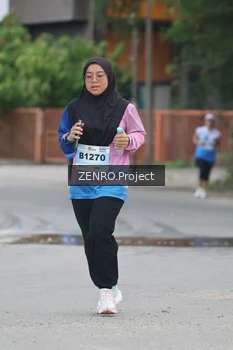 Runner Photo 2239390