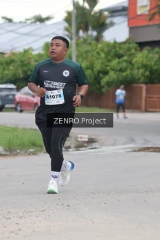 Runner Photo 2239498