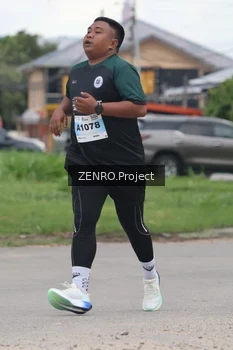 Runner Photo 2239555
