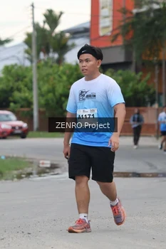 Runner Photo 2239579