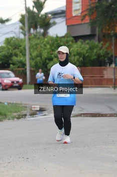 Runner Photo 2239798
