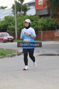 Runner Photo 2239846