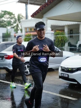 Runner Photo 2239855