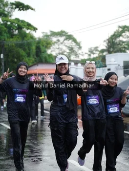 Runner Photo 2239935