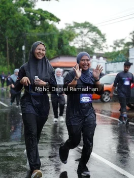 Runner Photo 2240024