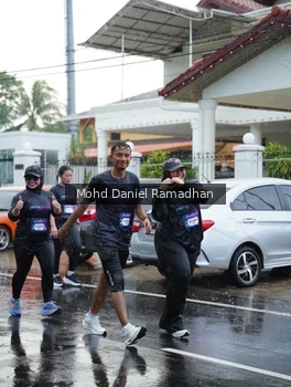 Runner Photo 2240091