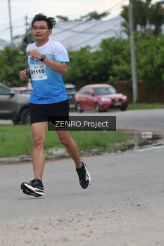Runner Photo 2240100