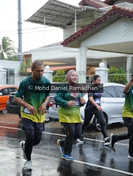 Runner Photo 2240114