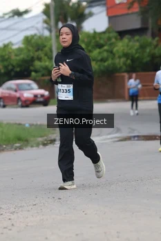 Runner Photo 2240164