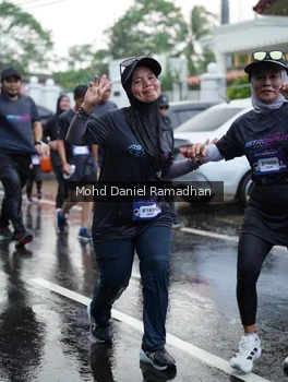 Runner Photo 2240200