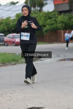 Runner Photo 2240216