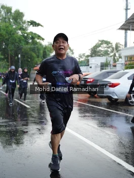 Runner Photo 2240302