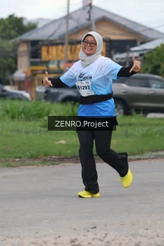 Runner Photo 2240328