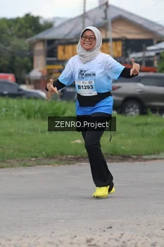 Runner Photo 2240358