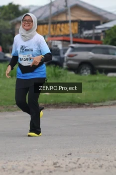 Runner Photo 2240431