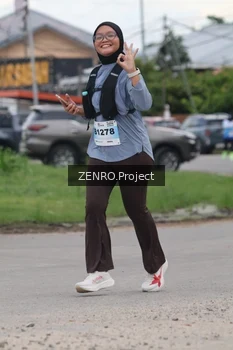 Runner Photo 2240731
