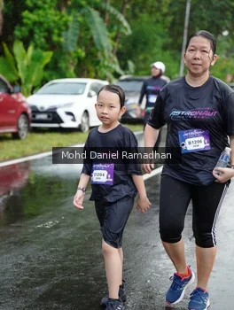 Runner Photo 2240973