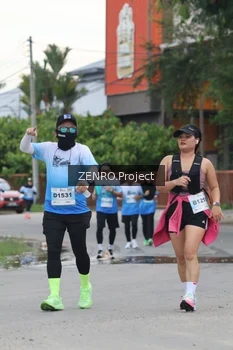 Runner Photo 2241225