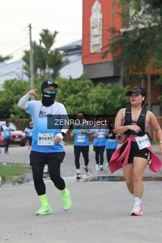 Runner Photo 2241271