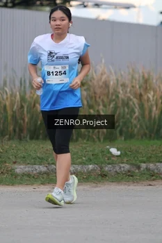 Runner Photo 2241565