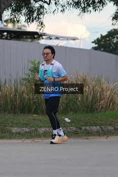 Runner Photo 2241695