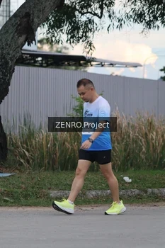 Runner Photo 2241705