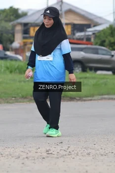 Runner Photo 2242085