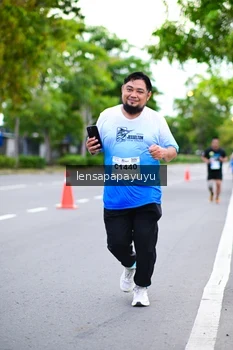 Runner Photo 2242196