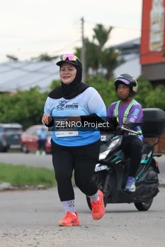 Runner Photo 2242328