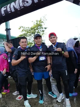 Runner Photo 2242342