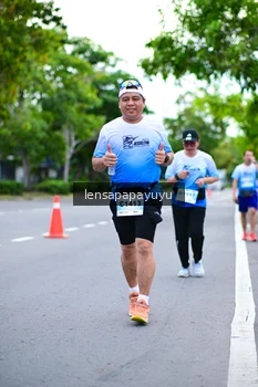 Runner Photo 2242986