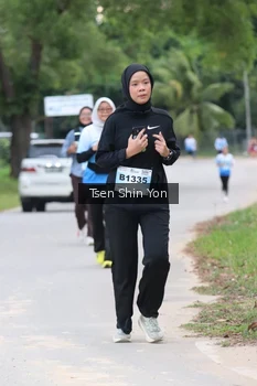 Runner Photo 2243008