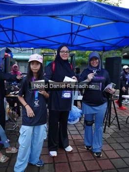 Runner Photo 2243076