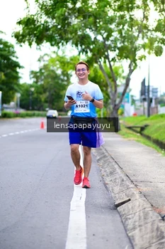 Runner Photo 2243090