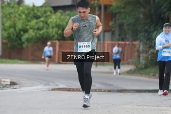 Runner Photo 2243205