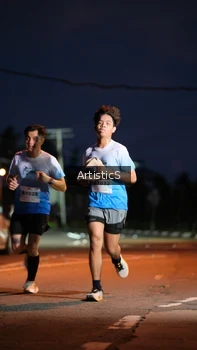 Runner Photo 2243624