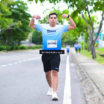 Runner Photo 2243633