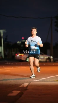 Runner Photo 2243700