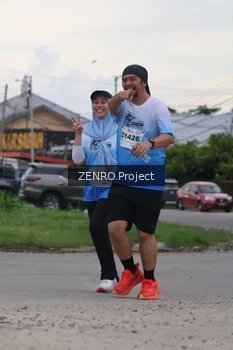 Runner Photo 2243702