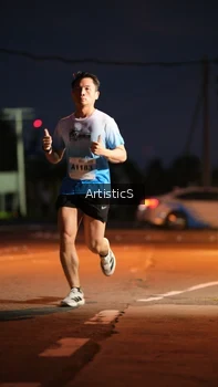 Runner Photo 2243749