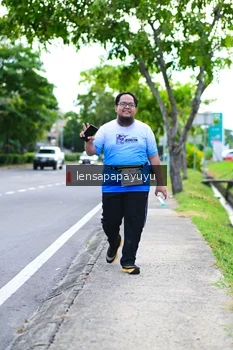 Runner Photo 2243816
