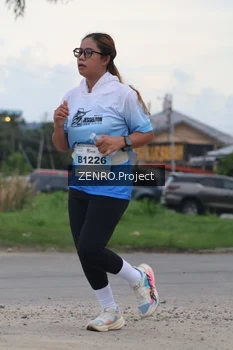 Runner Photo 2244194