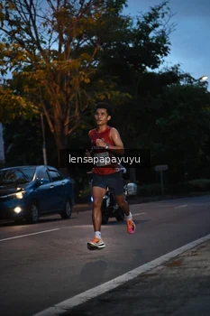Runner Photo 2244765